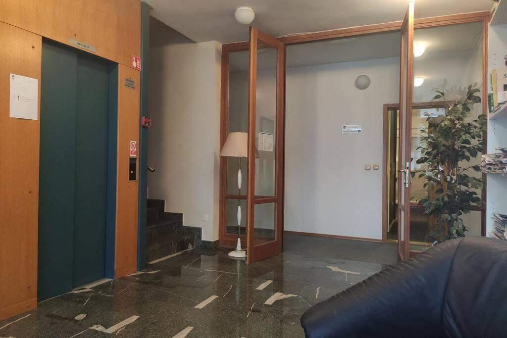 Studio Apartment "Iris" Птуй Екстериор снимка